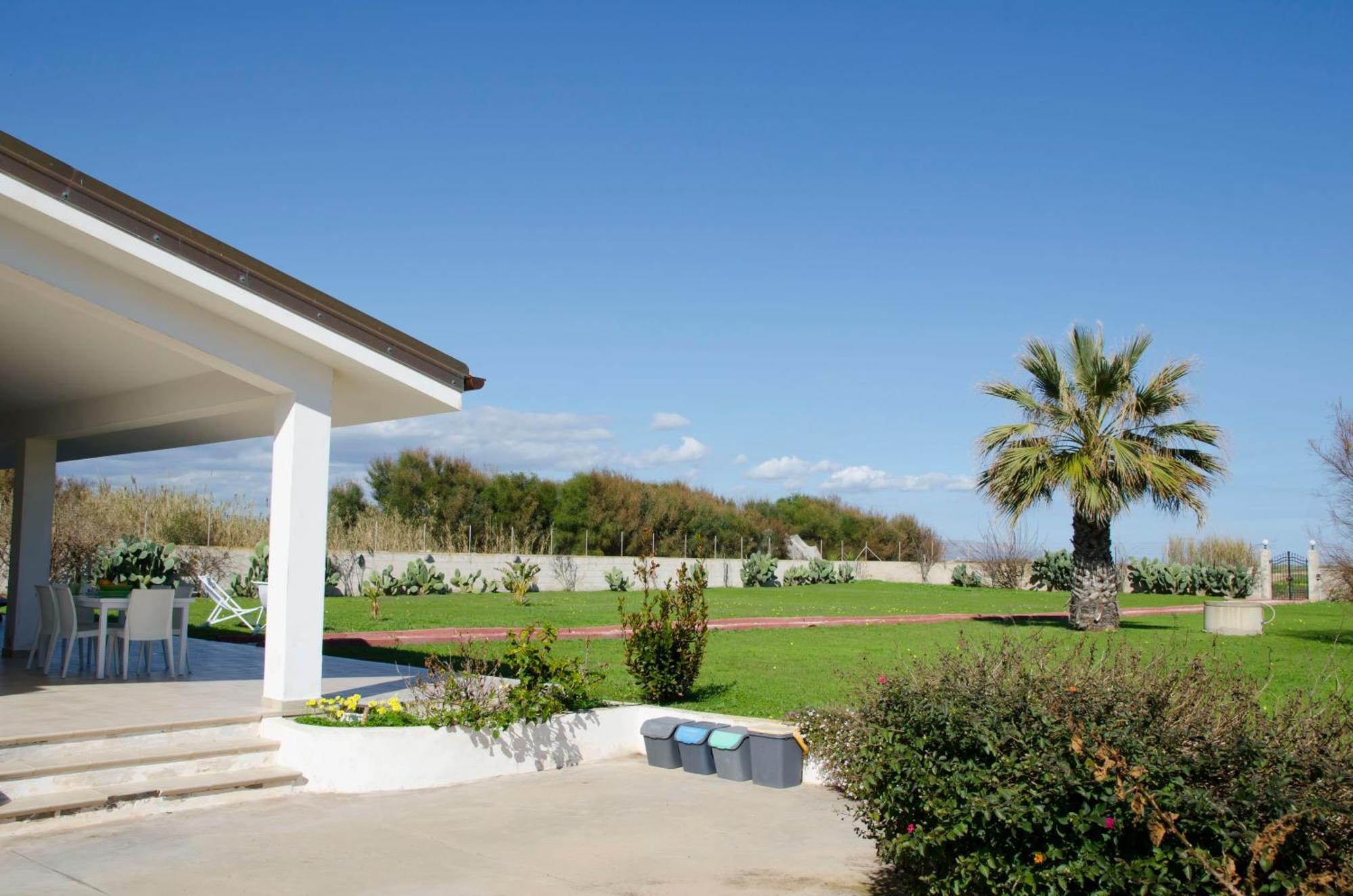 Villa Soleado, Marzamemi - Sea Front Villa Reitani Exterior photo